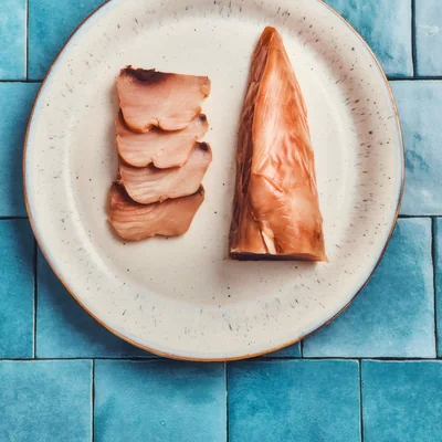 C'est parti pour la saison du thon germon (ou thon blanc) du côté des basques. De beaux poissons pêchés à la traîne a...
