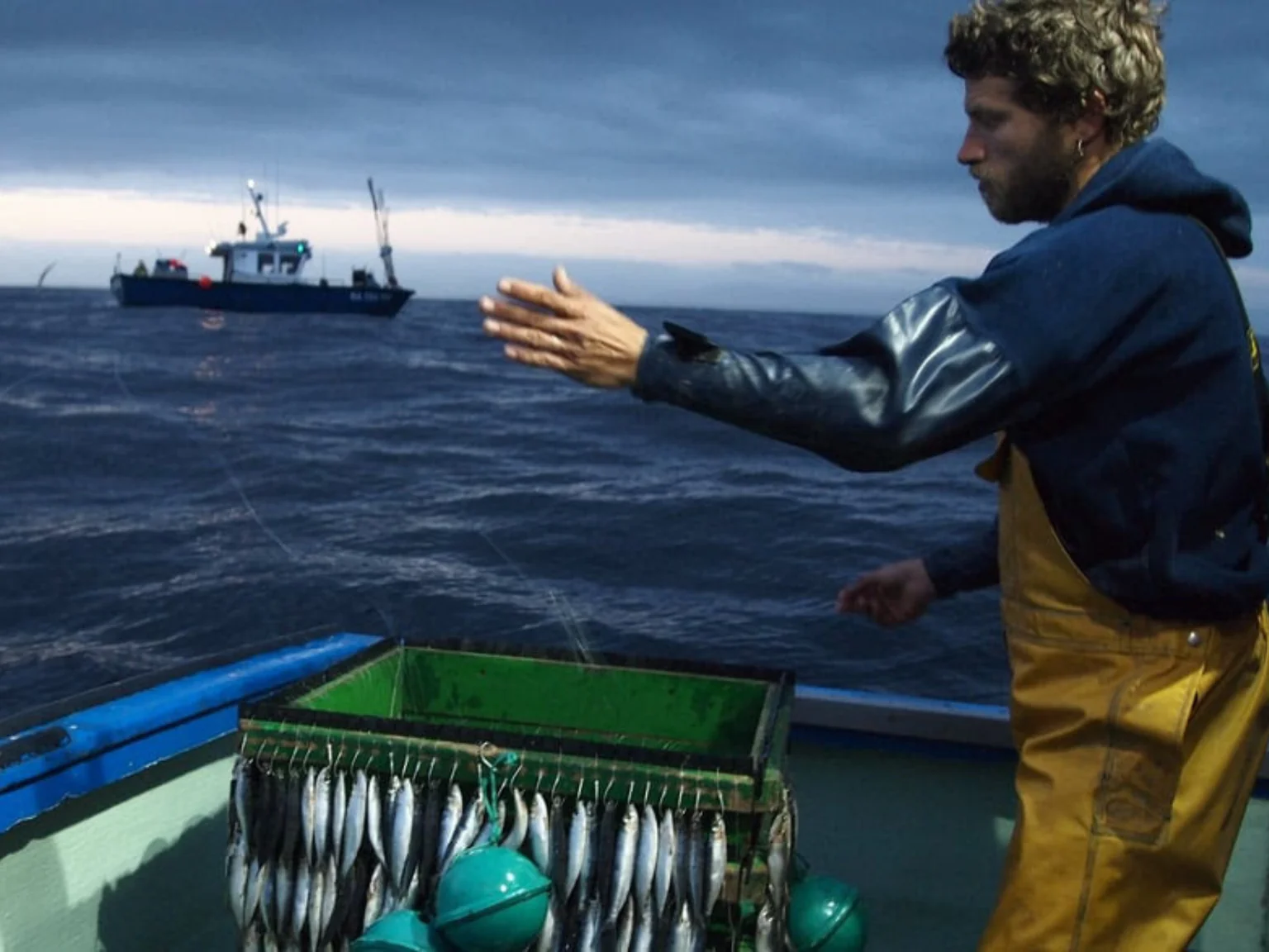 Photo d'un pĂȘcheur Ă la ligne Saint-Jean-de-Luz