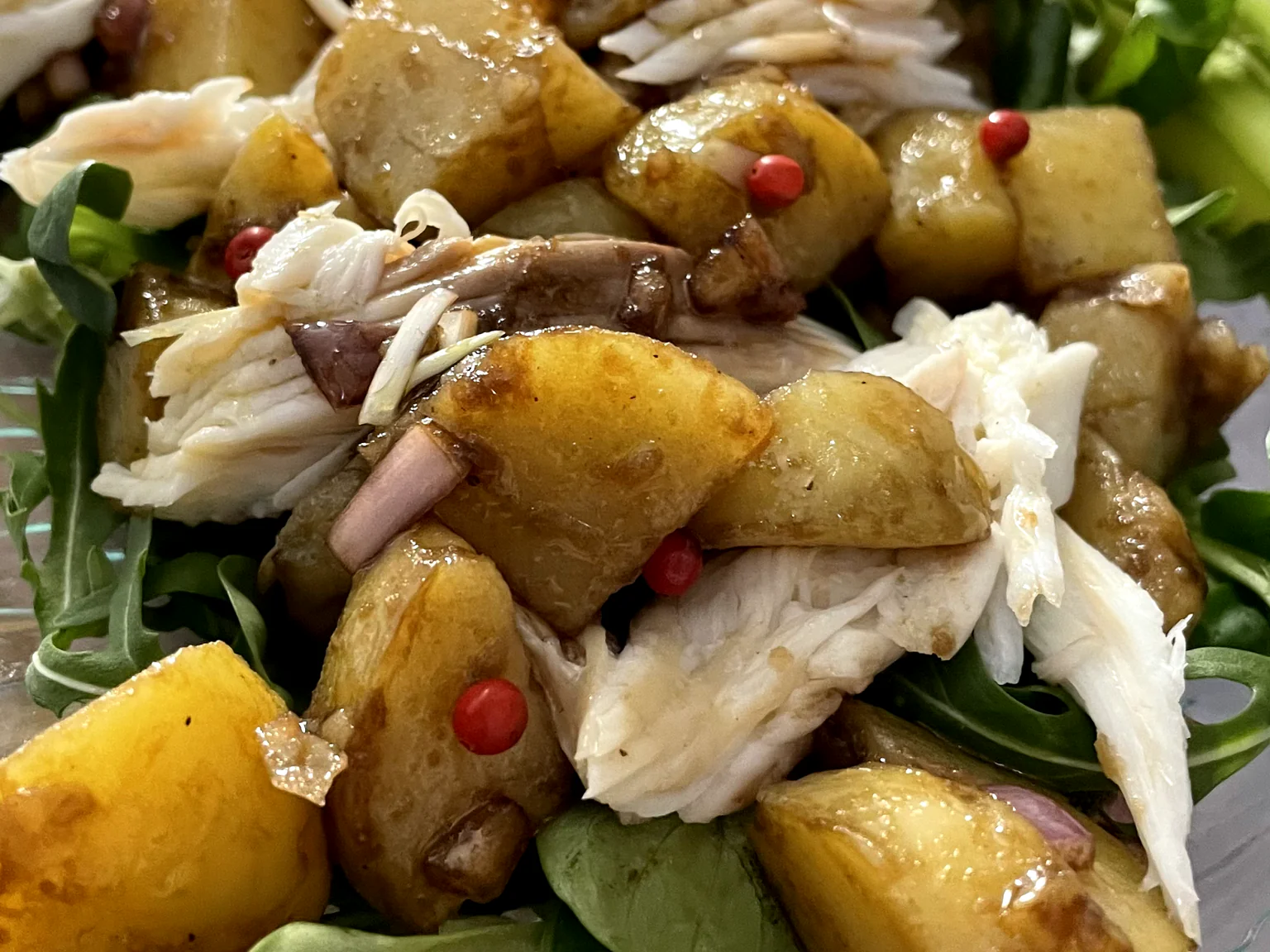 Salade d'aile de raie aux saveurs printanières, pour renforcer vos défenses immunitaires.