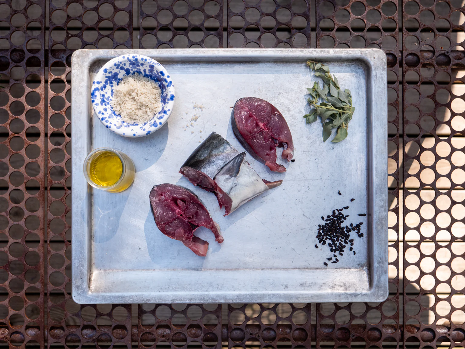 La saveur de la bonite alliée à la note iodée de l'arroche en toute simplicité.