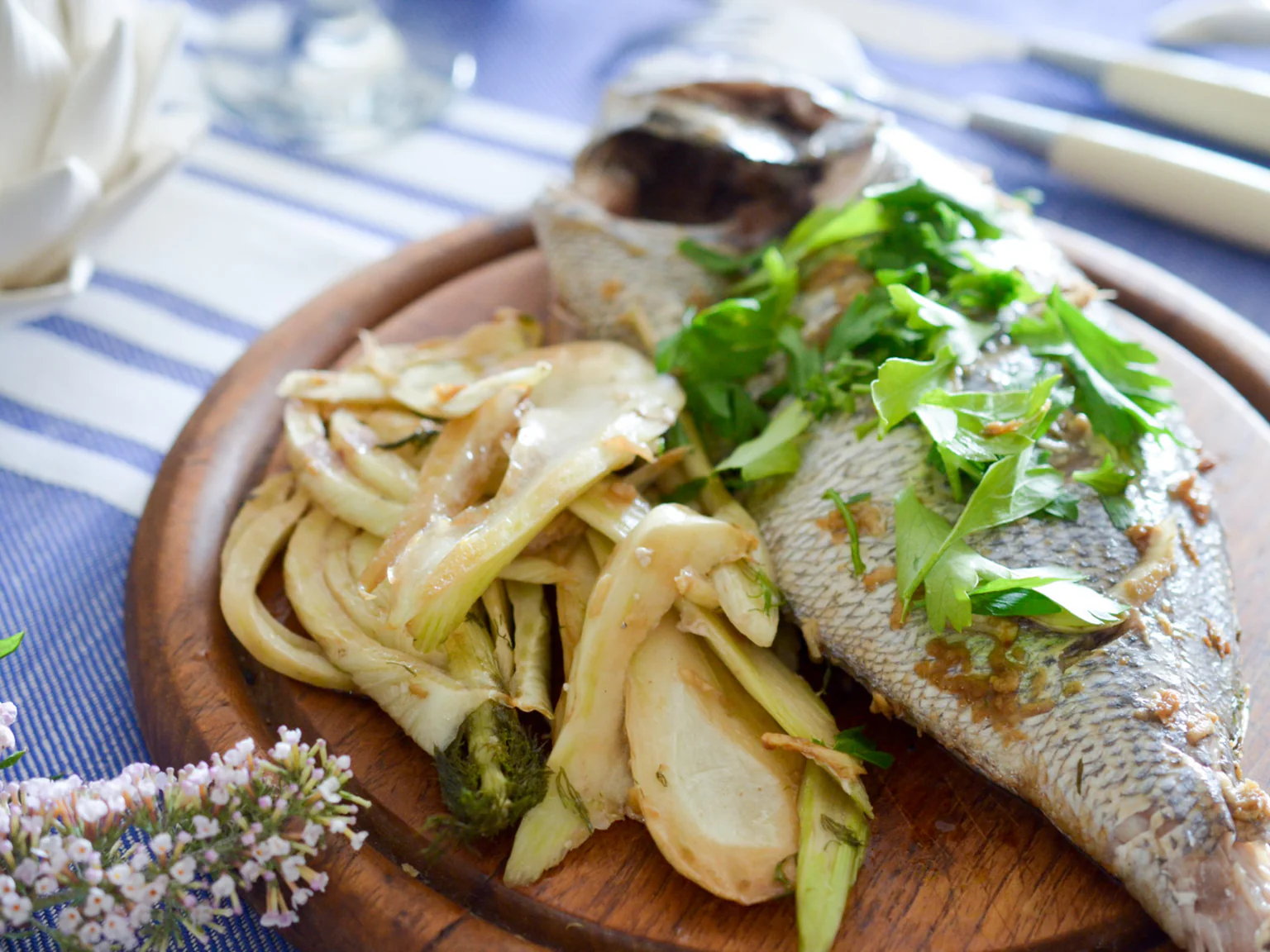 Les pépites de noisette nous ravie les papilles avec cette recette de dorade rôtie