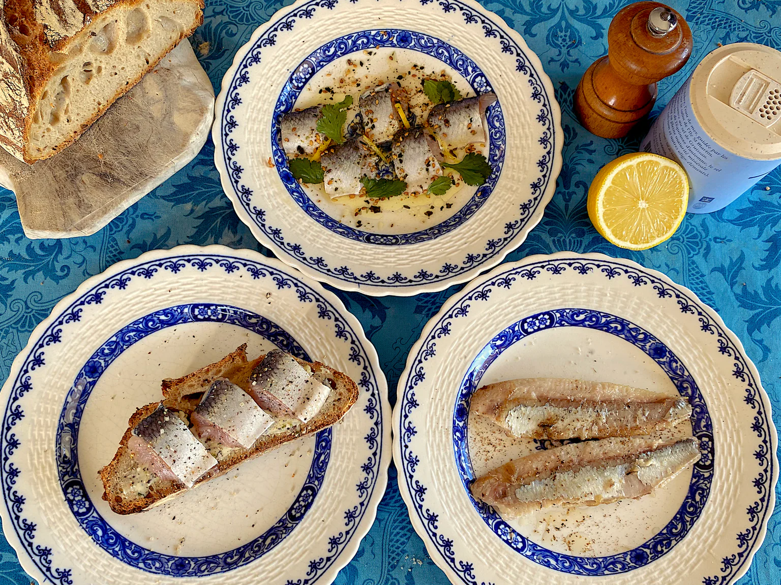 Photo de quatres recettes de harengs frais