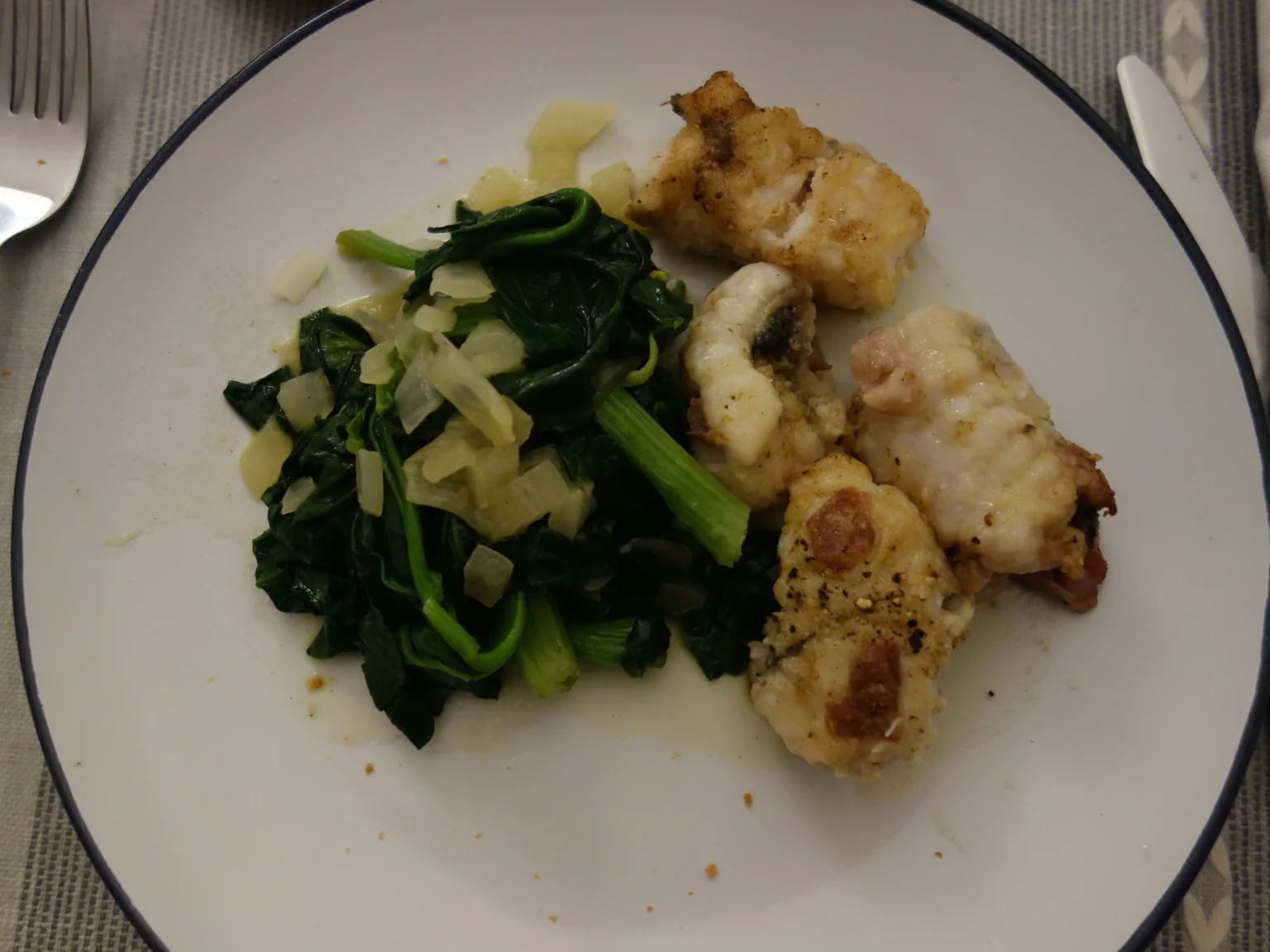 Du poisson et de la viande : c'est possible ! Cette alléchante recette de lotte saura vous faire plaisir. 