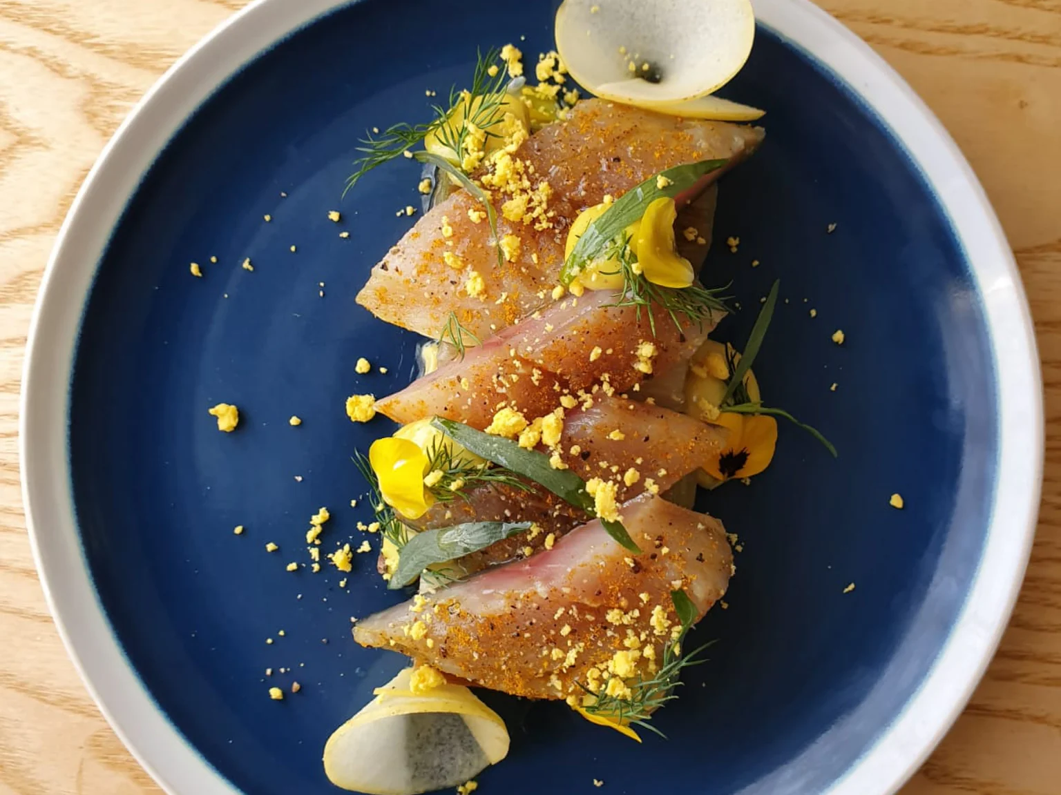 Gravelax de maquereau au curry et pommes Granny