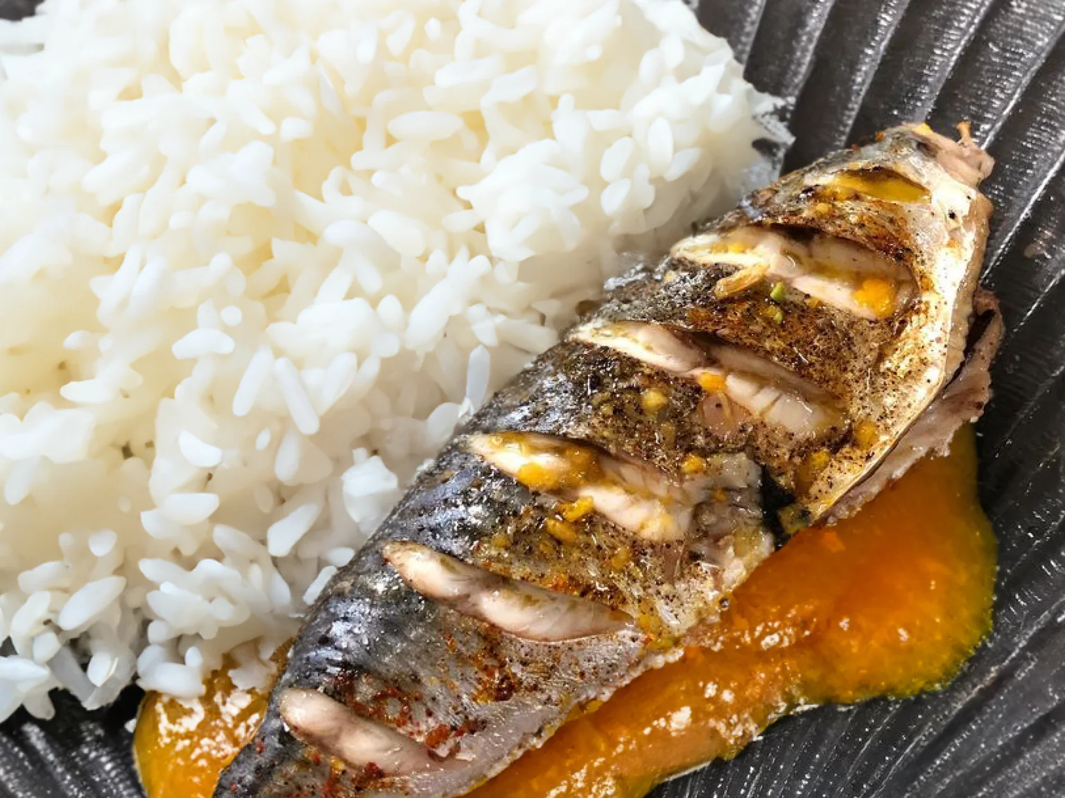 Maquereau accompagné de riz au confit de Kumquat d’Italie : simple comme bonjour et beaucoup trop savoureux !