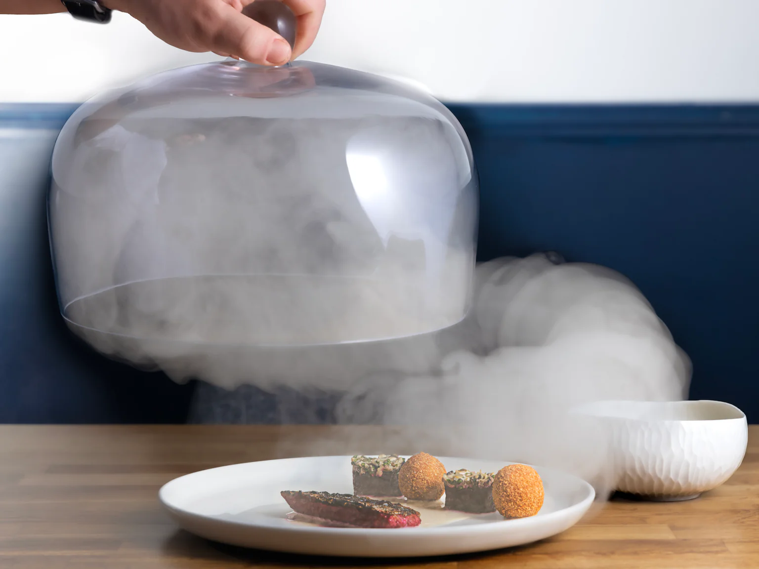 Poisson aux accents fumés, torréfié et iodé en deux services