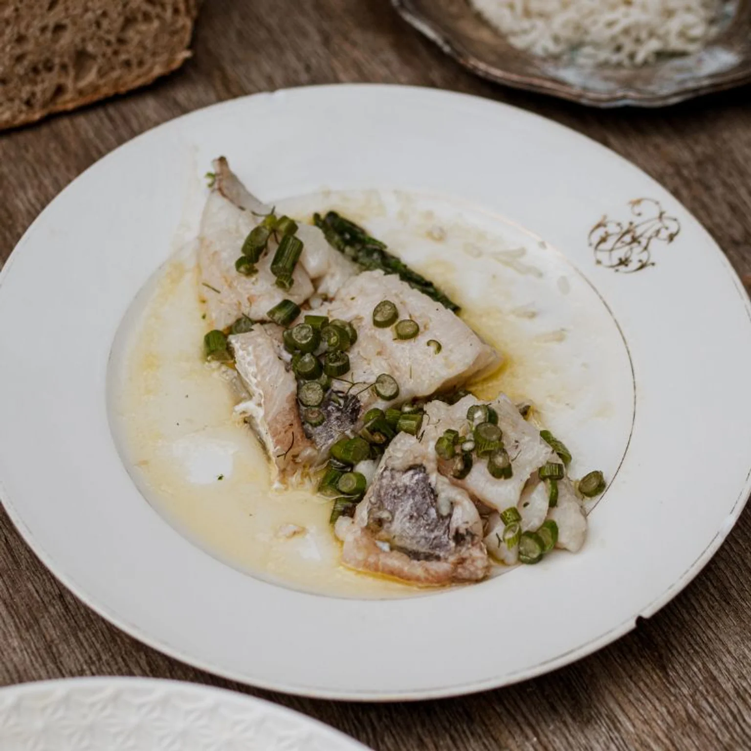 plat final du merlan poché au beurre accompagné de fenouil des marais 