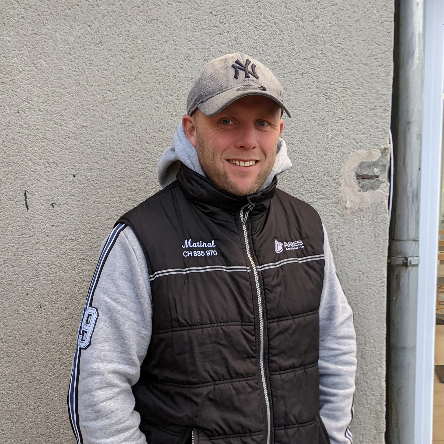 La saga de Sylvain dans la pêche, commencée en 2000, le conduit des chaluts aux casiers.